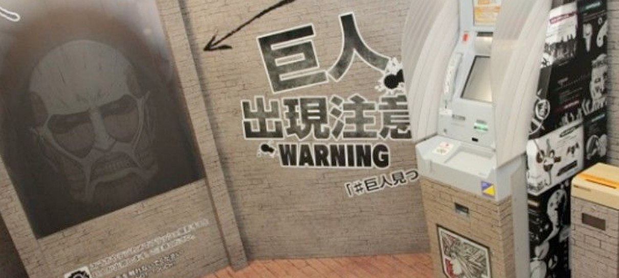 Coisas inusitadas do Japão: um caixa eletrônico de Attack on Titan