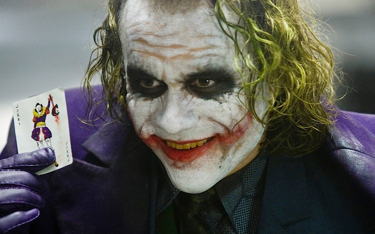 O coringa de Heath Ledger é um dos maiores vilões da história do cinema