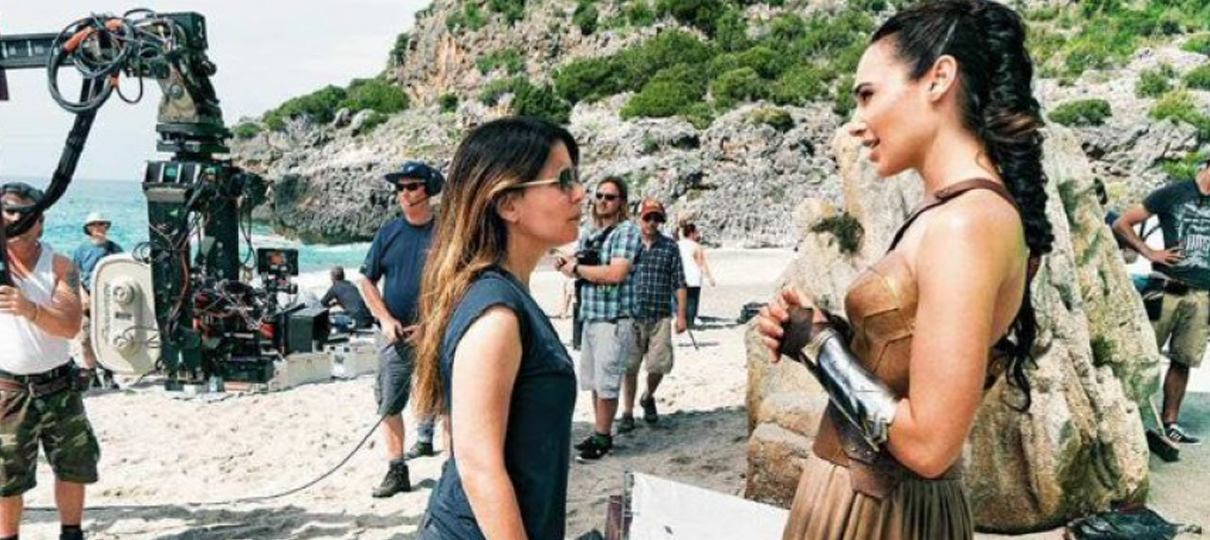 Patty Jenkins, a diretora de Mulher-Maravilha, fala sobre Joss Whedon e o filme da Batgirl