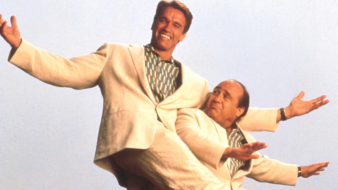 Schwarzenegger diz que continuação de Irmãos Gêmeos será filmada ainda esse ano