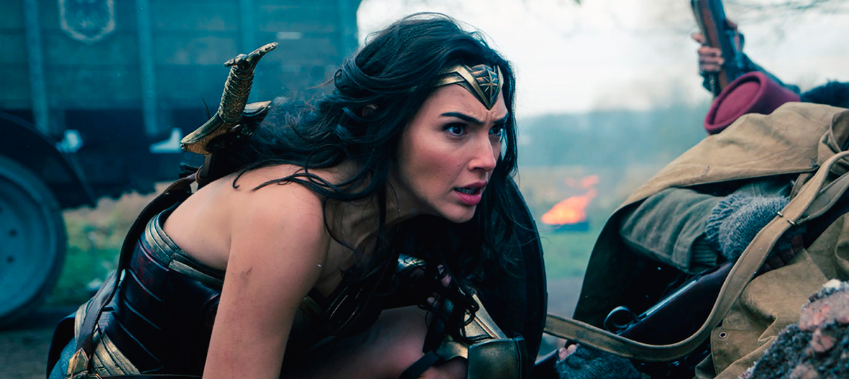 Mulher-Maravilha e Ares se enfrentam em novos comerciais