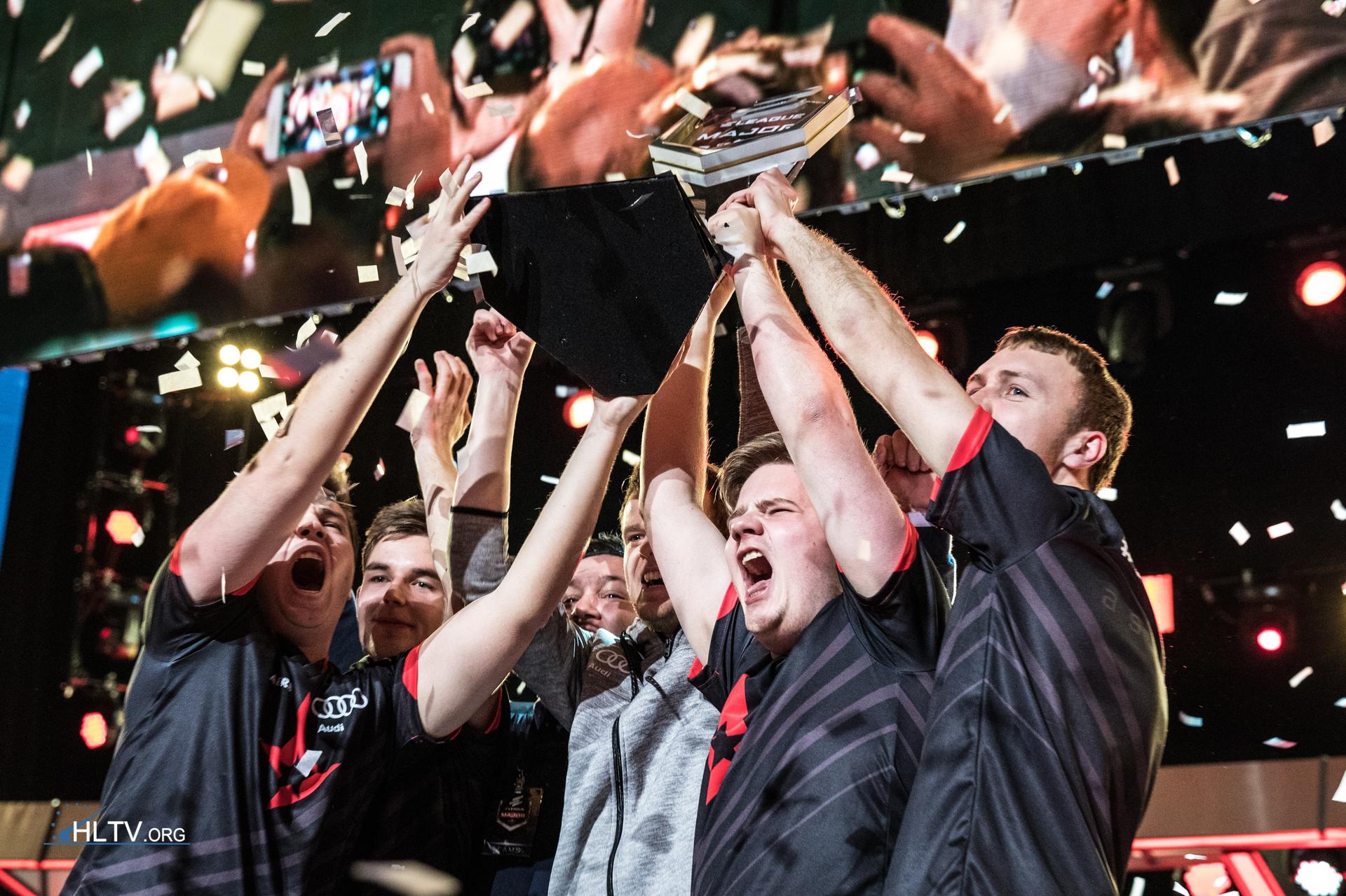 CS:GO | ELEAGUE irá transmitir showmatch entre Virtus.pro e Astralis