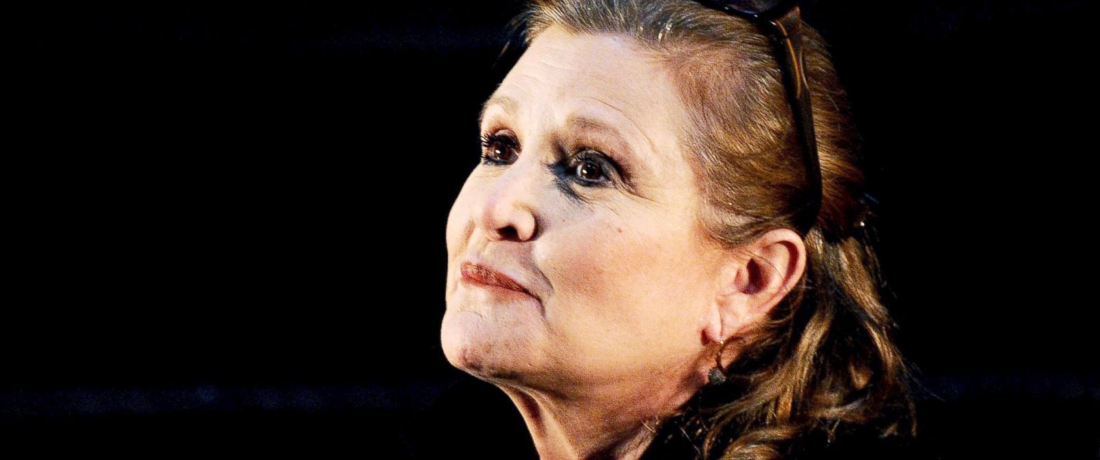 Billie Lourd publica foto de Carrie Fisher no Star Wars Day