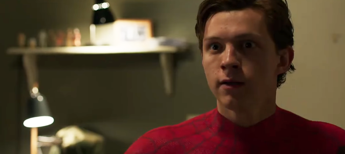 Homem-Aranha tem encontro inesperado em novo clipe de De Volta ao Lar