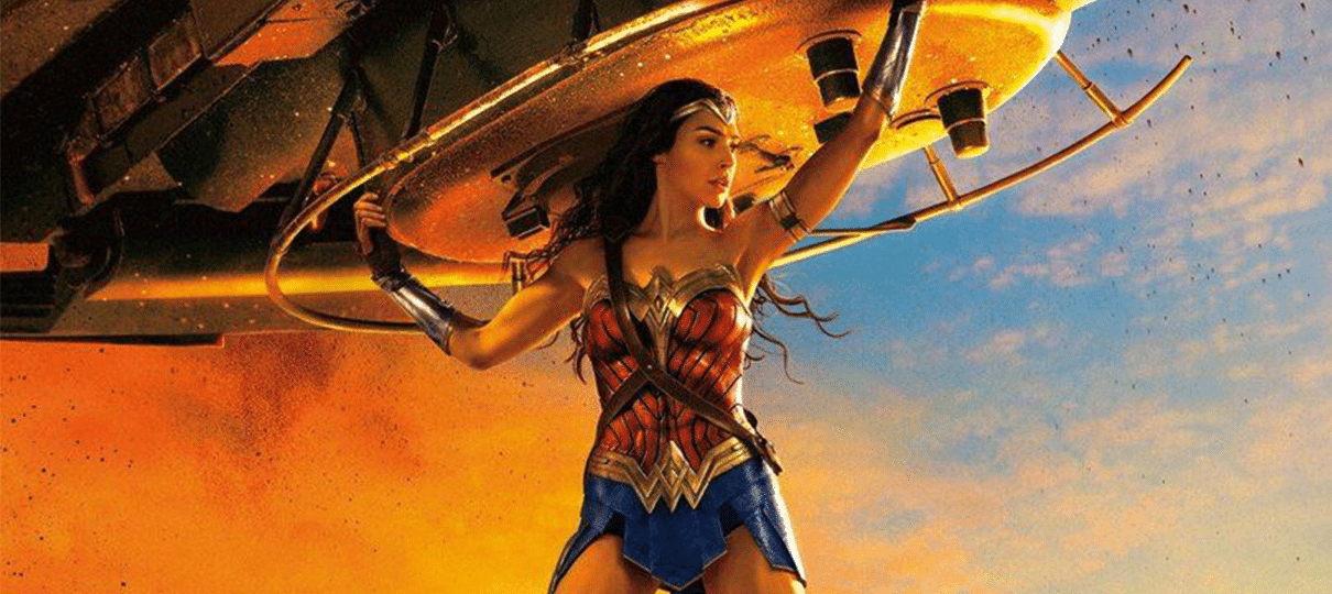 Mulher-Maravilha ergue um tanque de guerra em novo pôster
