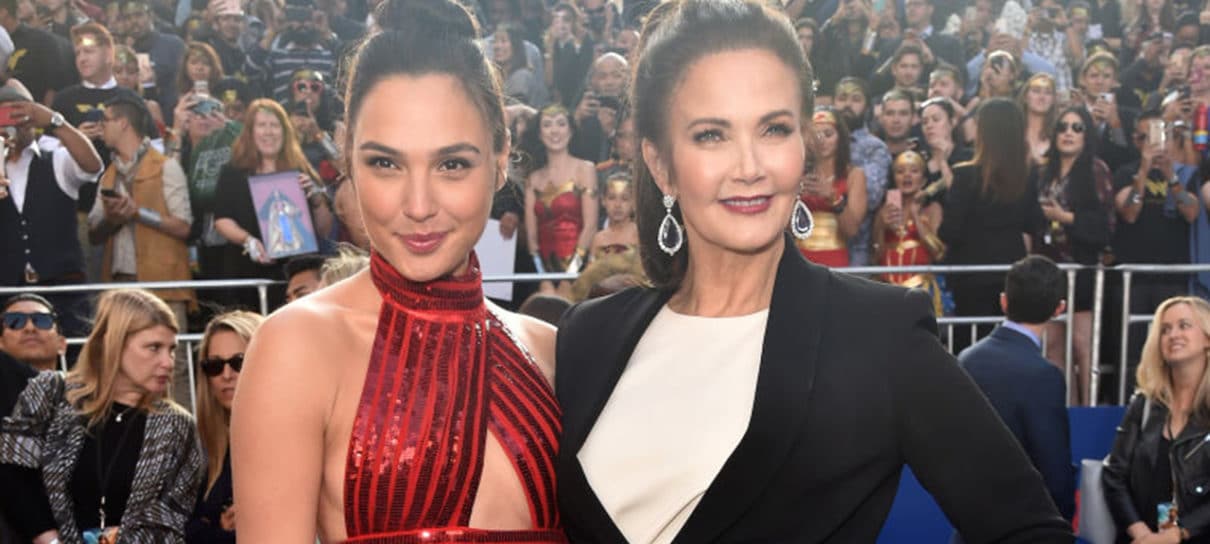 Gal Gadot e Lynda Carter se encontram na premiere de Mulher-Maravilha - NerdBunker
