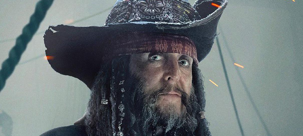 Paul McCartney aparece em novo pôster de Piratas do Caribe: A Vingança de Salazar