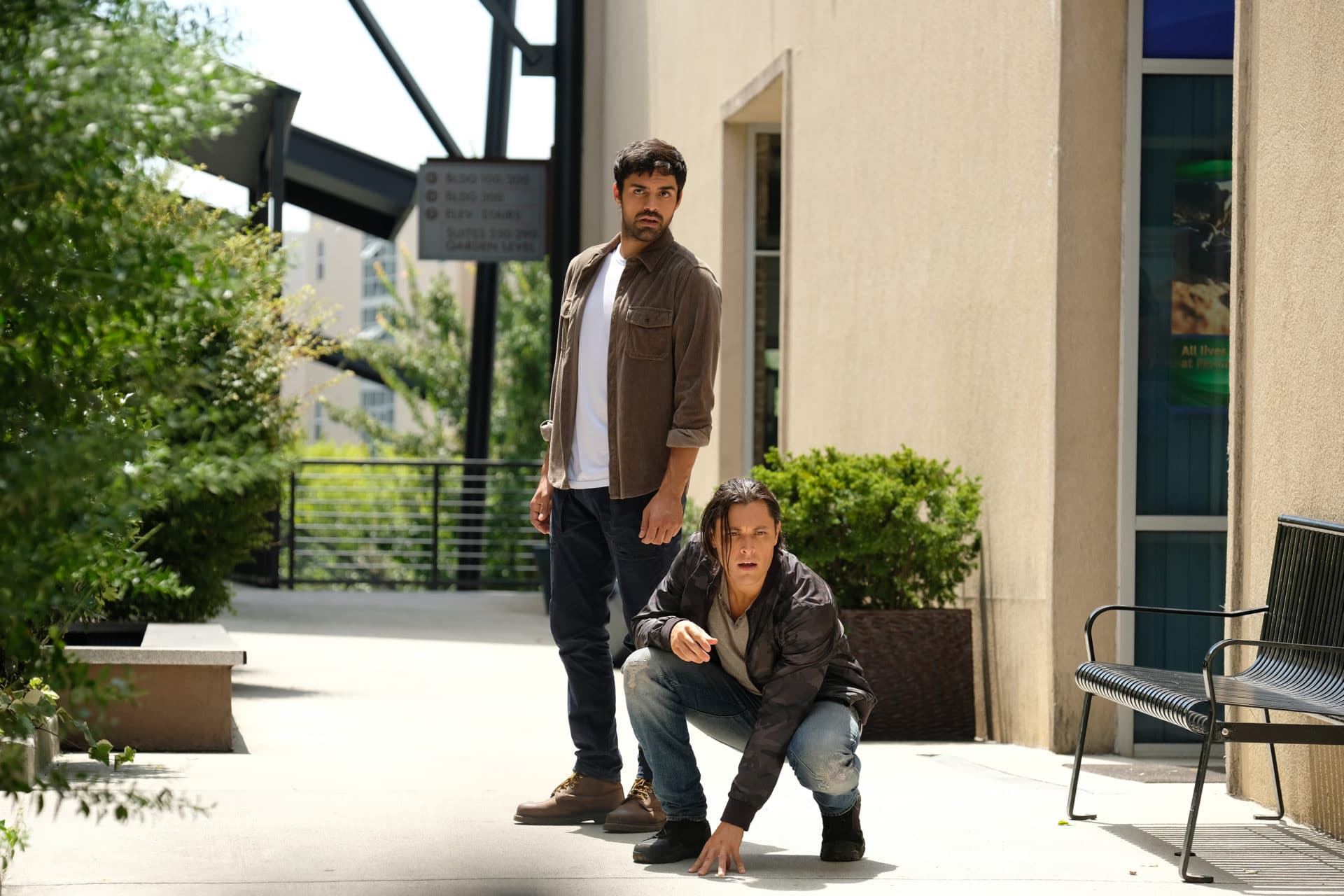 THE GIFTED:  L-R:  Sean Teale and Blair Redford in the "eXodus" episode of THE GIFTED airing Monday, Oct. 16 (9:00-10:00 PM ET/PT) on FOX. ©2017 Fox Broadcasting Co. Cr: Eliza Morse/FOX