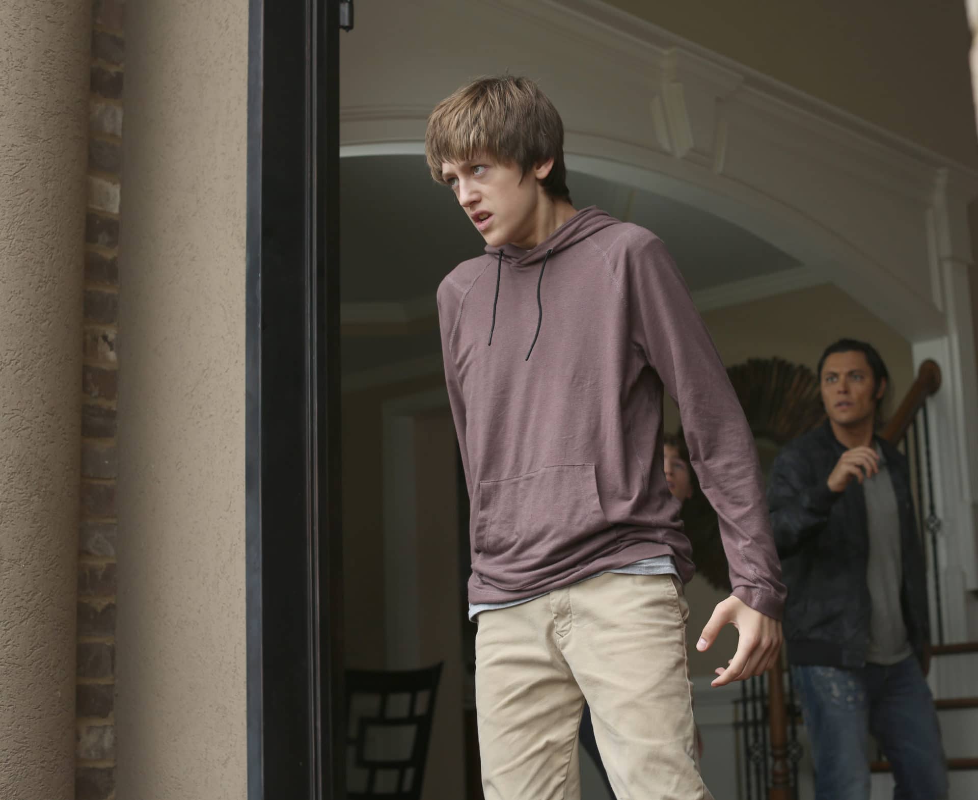 THE GIFTED:  L-R:  Percy Hynes White and Blair Redford in the "eXodus" episode of THE GIFTED airing Monday, Oct. 16 (9:00-10:00 PM ET/PT) on FOX. ©2017 Fox Broadcasting Co. Cr: Eliza Morse/FOX