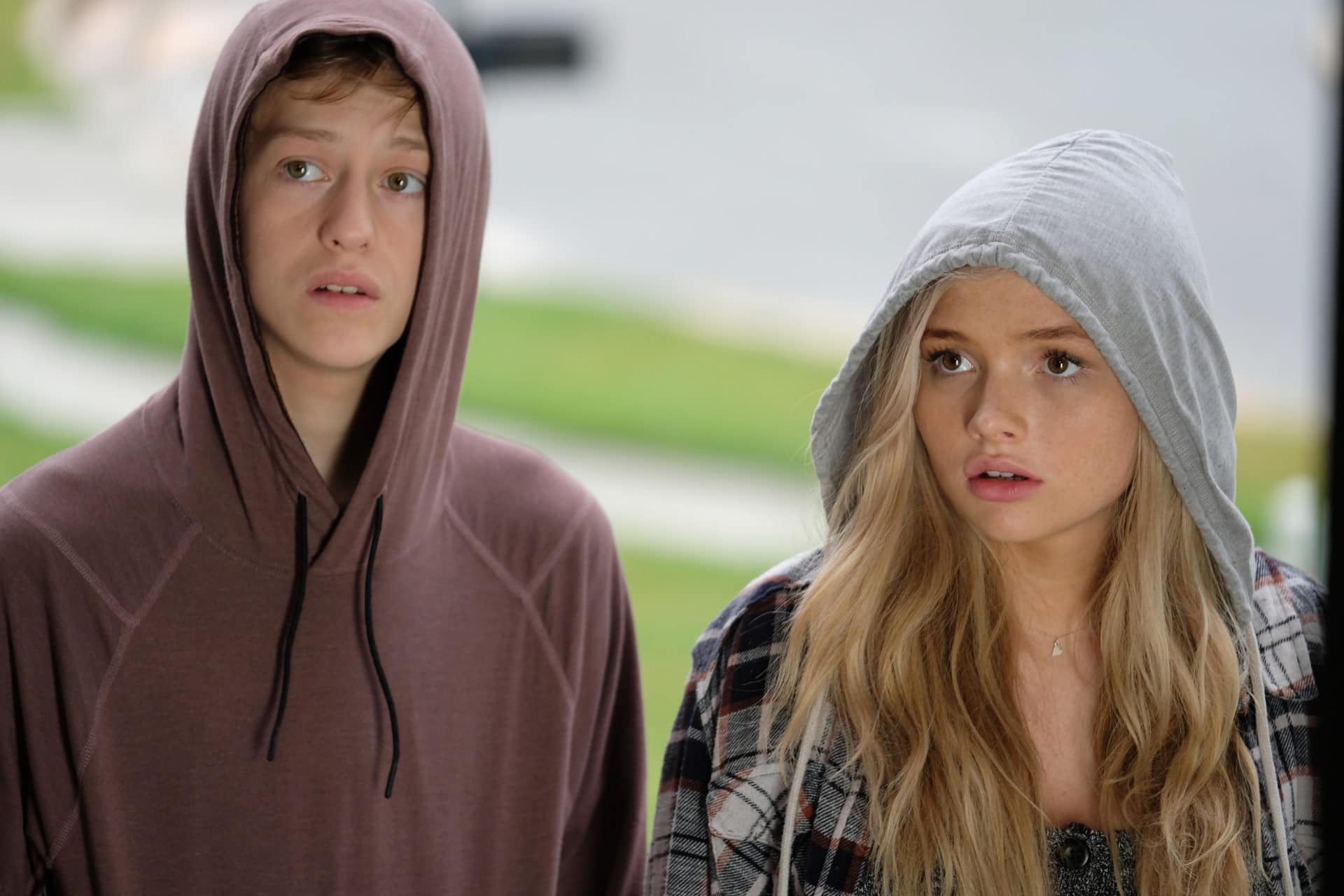 THE GIFTED:  L-R:  Percy Hynes White and Natalie Alyn Lind in the "eXodus" episode of THE GIFTED airing Monday, Oct. 16 (9:00-10:00 PM ET/PT) on FOX. ©2017 Fox Broadcasting Co. Cr: Eliza Morse/FOX