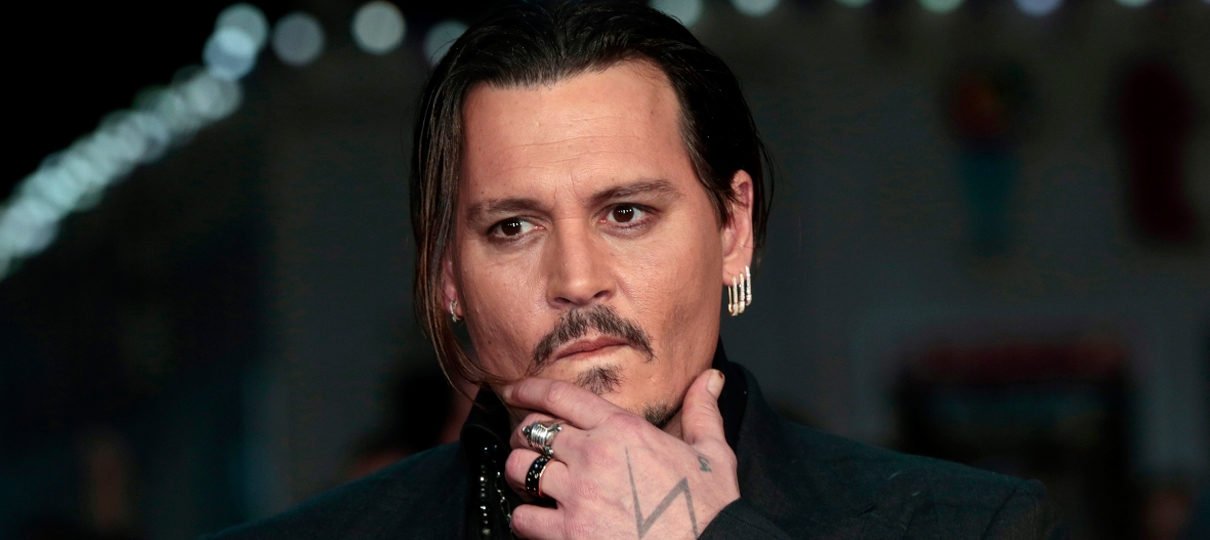 Johnny Depp ainda não assinou contrato para Animais Fantásticos 3, diz site