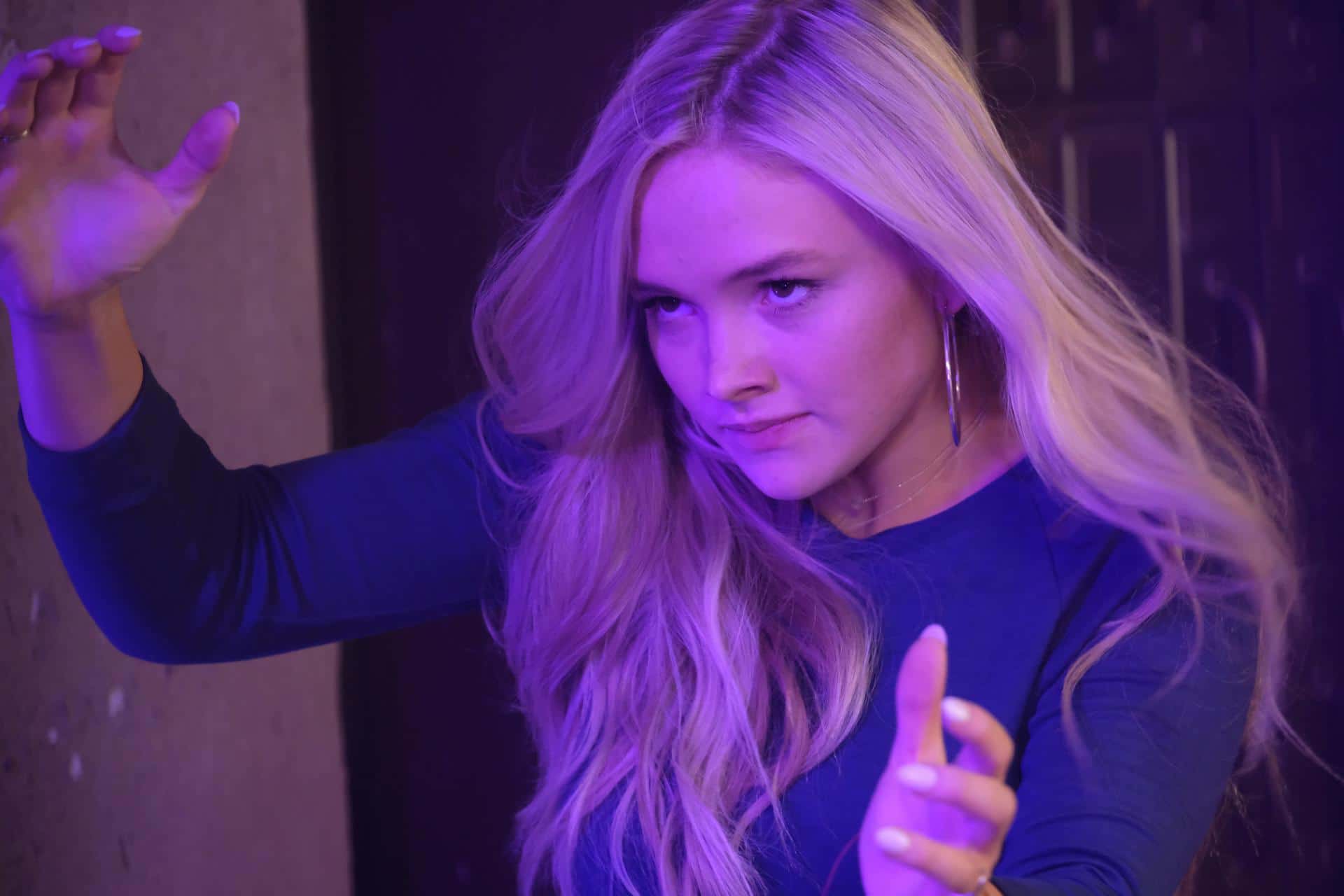 THE GIFTED:  Natalie Alyn Lind in the "A New World" episode of THE GIFTED airing Monday, Oct. 9 (9:00-10:00 PM ET/PT) on FOX.  ©2017 Fox Broadcasting Co.  Cr:  Eliza Morse/FOX