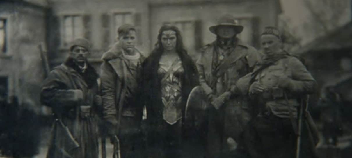 Mulher-Maravilha | Filmar a cena da foto foi difícil, diz ator