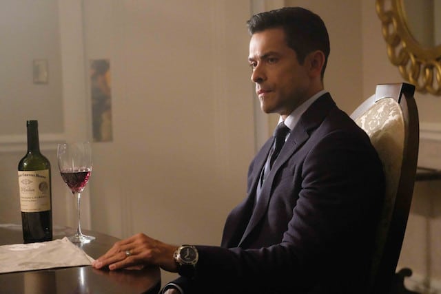 Riverdale -- "A Kiss Before Dying" -- Image Number: RVD201c_0105.jpg -- Pictured: Mark Consuelos as Hiram Lodge -- Photo: Bettina Strauss/The CW -- ÃÂ© 2017 The CW Network. All Rights Reserved