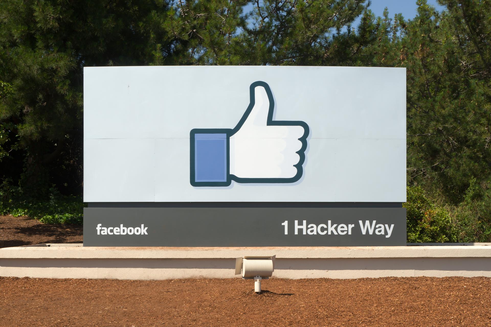 Facebook anuncia duas séries originais