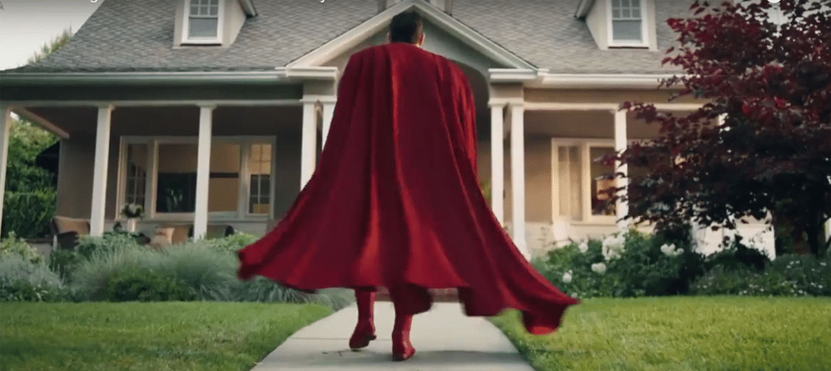 Liga da Justiça | Trindade se une para ajudar crianças em comercial de supermercado