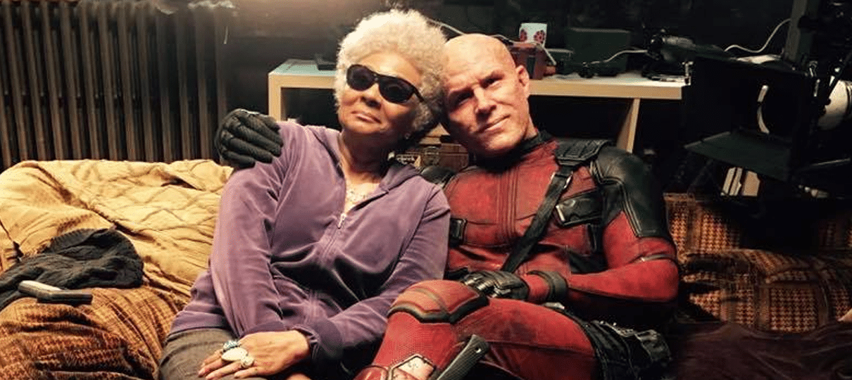 Deadpool está ao lado da Velha Al em nova foto da sequência
