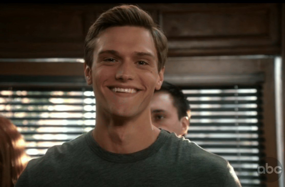 Hartley Sawyer estará na quarta temporada de The Flash