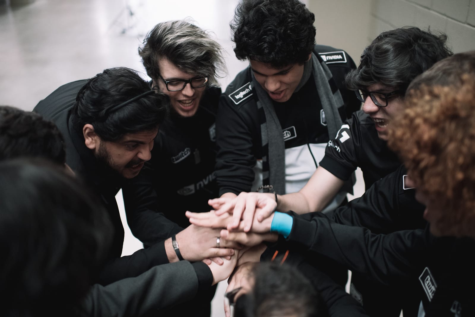 League of Legends | INTZ vence T Show e paiN empata com ProGaming