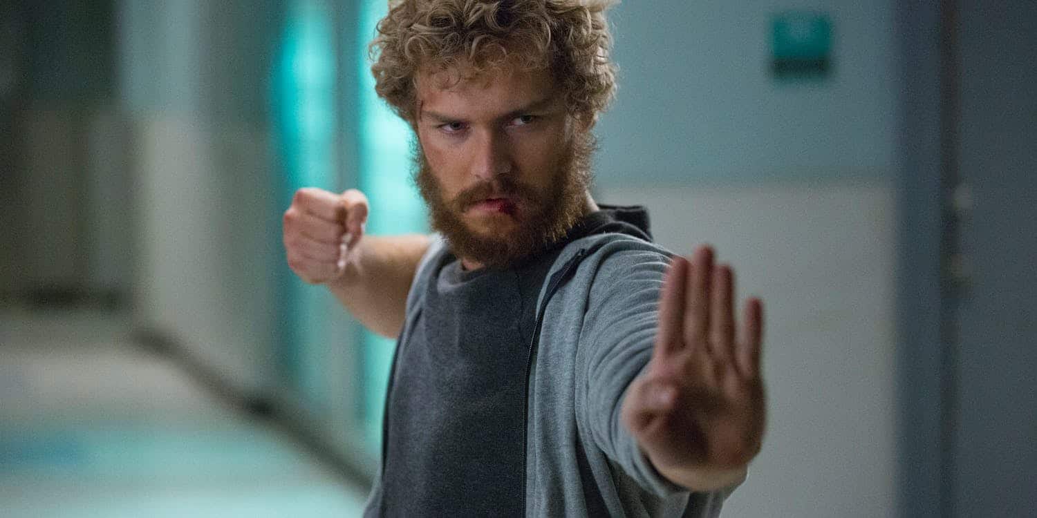 Finn Jones diz que coreografia das lutas está melhor em Os Defensores