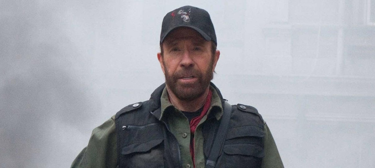 Chuck Norris sobreviveu a dois ataques cardíacos em menos de uma hora