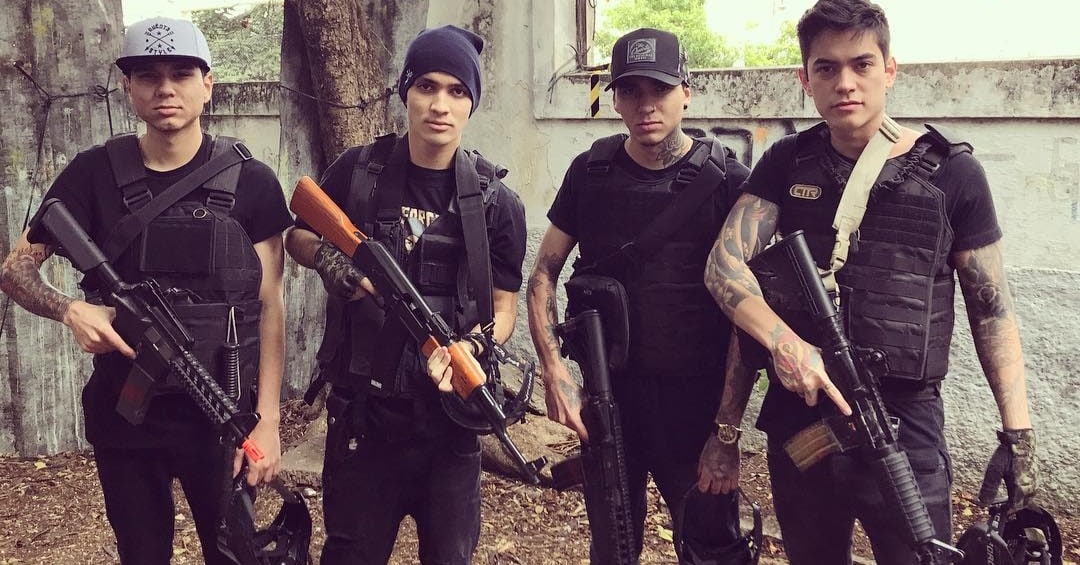 Jogadores de CS:GO participam de clipe de Léo Stronda