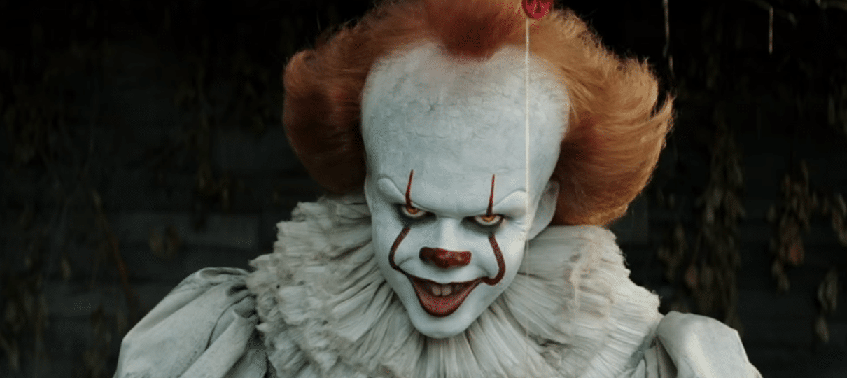 Pennywise te convida para entrar e tomar um cafézinho no novo vídeo de It: A Coisa