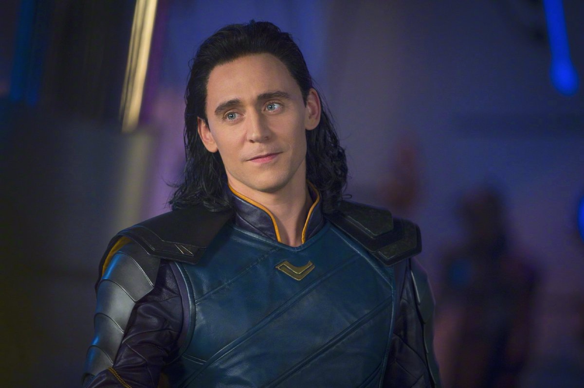 Thor: Ragnarok | Novas fotos de Loki, Bruce Banner e Thor