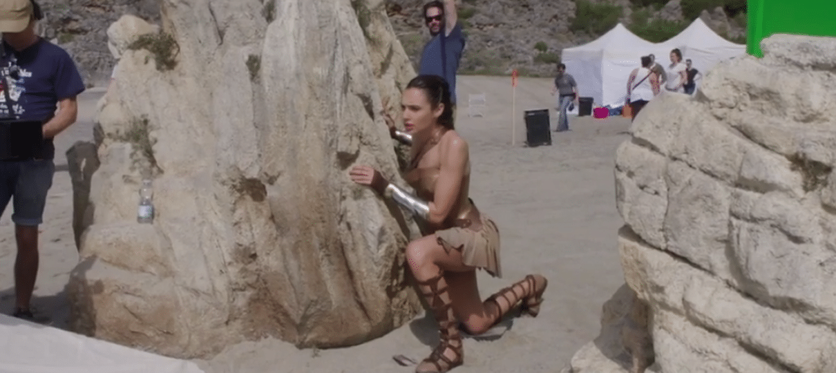 Mulher-Maravilha | Veja os bastidores da batalha na praia