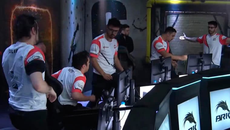 Rainbow Six Siege | Black Dragons e BRK vão para a final do Brasileirão