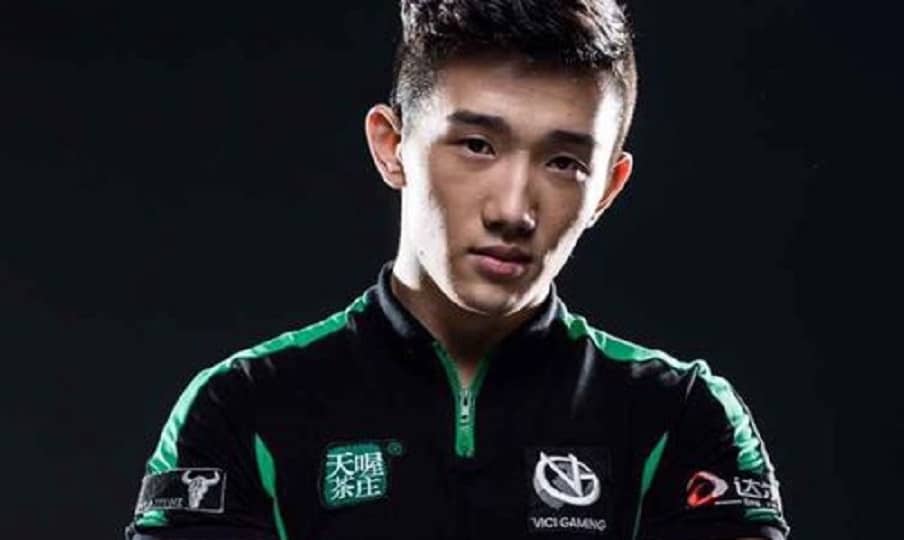 League of Legends | Pro player culpa "prazeres sensuais" por mau desempenho