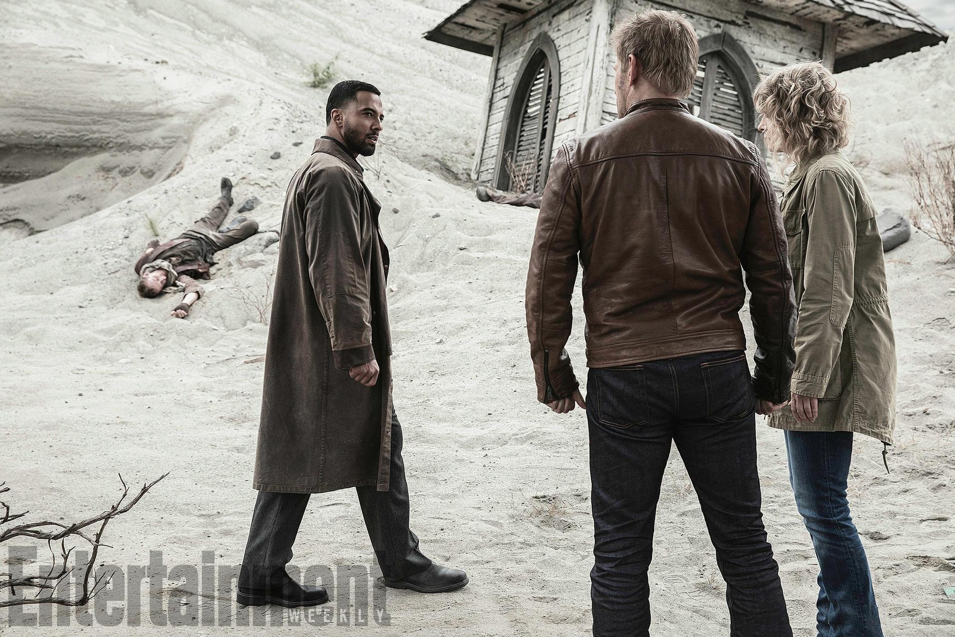 Supernatural (2017)

Season 13, Episode 2
Episode Name: The Rising Son
Air Date: October 19, 2017

Pictured (L-R): Christian Keyes as Michael, Mark Pellegrino as Lucifer and Samantha Smith as Mary Winchester.