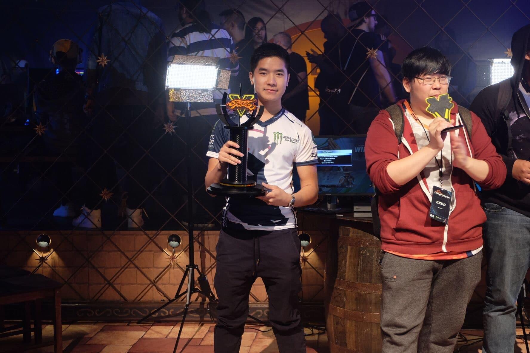 Vencedor da DreamHack Montreal de Street Fighter V doará prêmio para afetados pelo furacão
