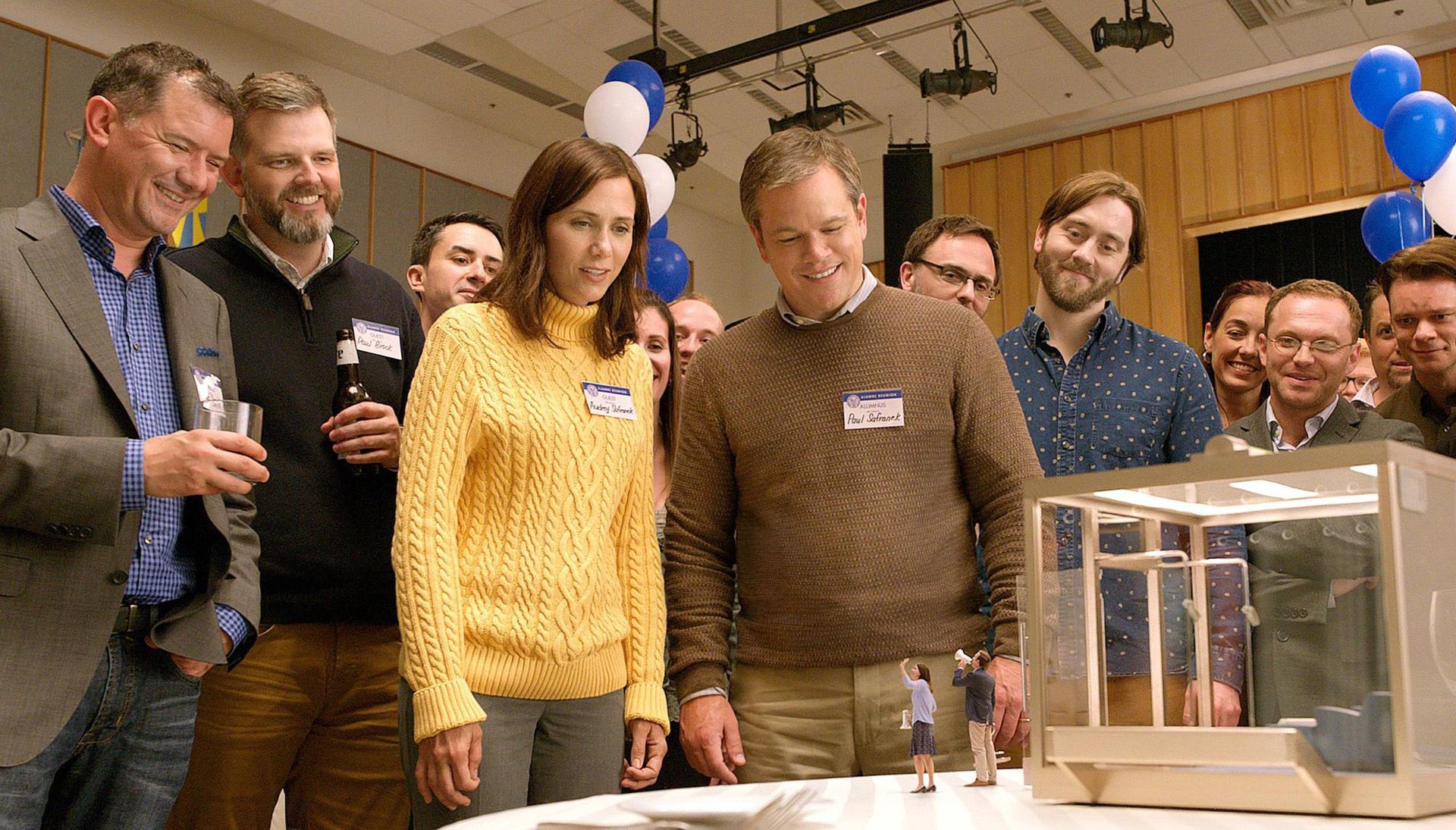 Matt Damon e Kristen Wiig se miniaturizam em trailer de Pequena Grande Vida