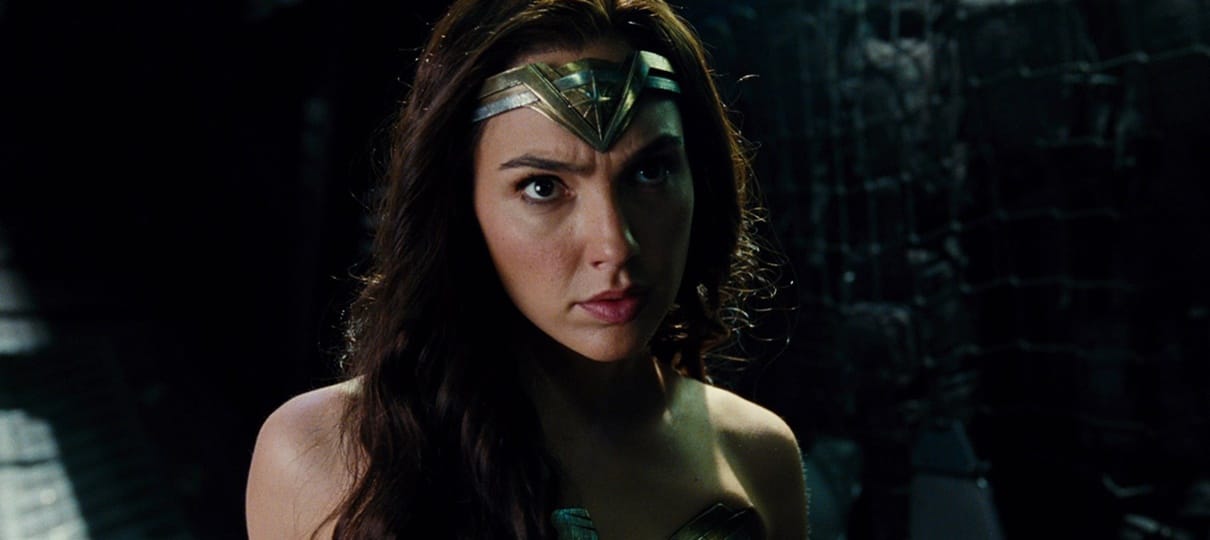 Gal Gadot fala sobre diferenças entre Mulher-Maravilha de Liga da Justiça e do filme solo