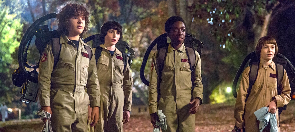 Stranger Things | Criadores precisaram pedir permissão para usar o uniforme dos Caça-Fantasmas na série