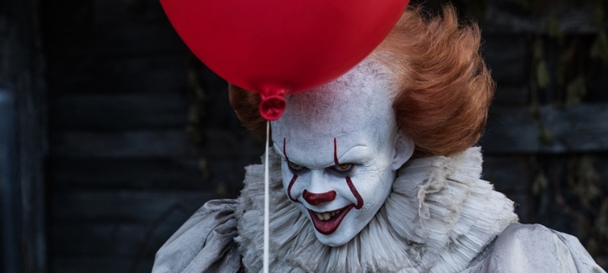 Comediante faz zuera no casamento da irmã e coloca Pennywise em todas as fotos