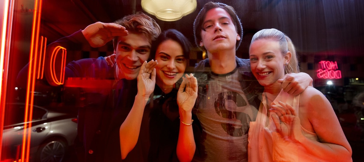 Riverdale | Criador e roteirista diz que não quer uma Barb de Stranger Things em sua série