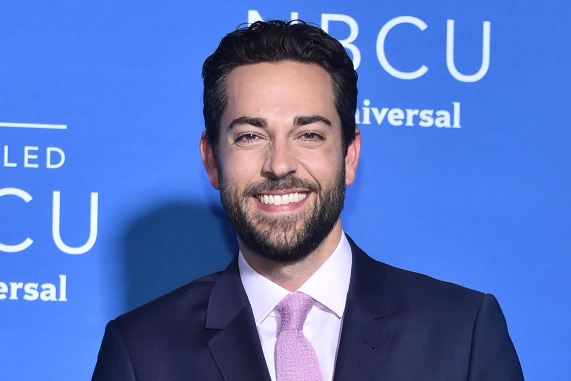 Shazam! | Ator de Chuck será o herói nos cinemas