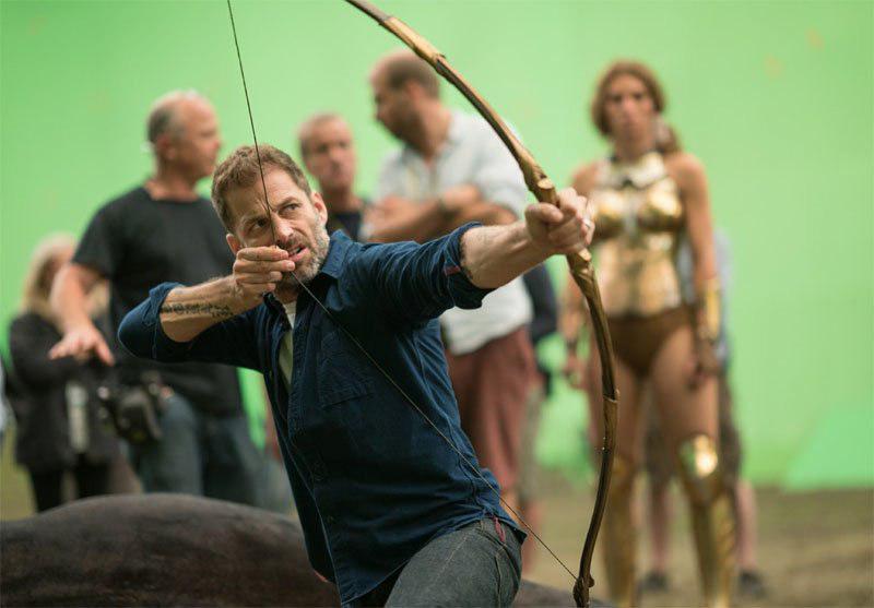 Liga da Justiça |  Ciborgue, Mulher-Maravilha e Zack Snyder aparecem nas novas fotos