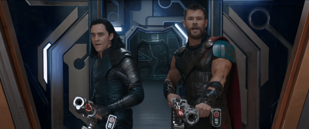 Thor mostra seu lado zoeiro em cena de Thor: Ragnarok