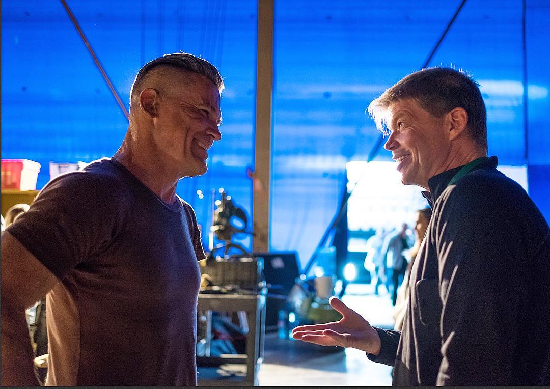 Deadpool 2 | Rob Liefeld conhece o Cable em nova foto do set