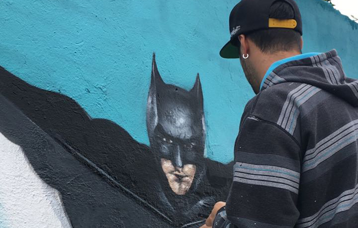 Artistas de Curitiba fazem homenagem aos heróis da Liga da Justiça