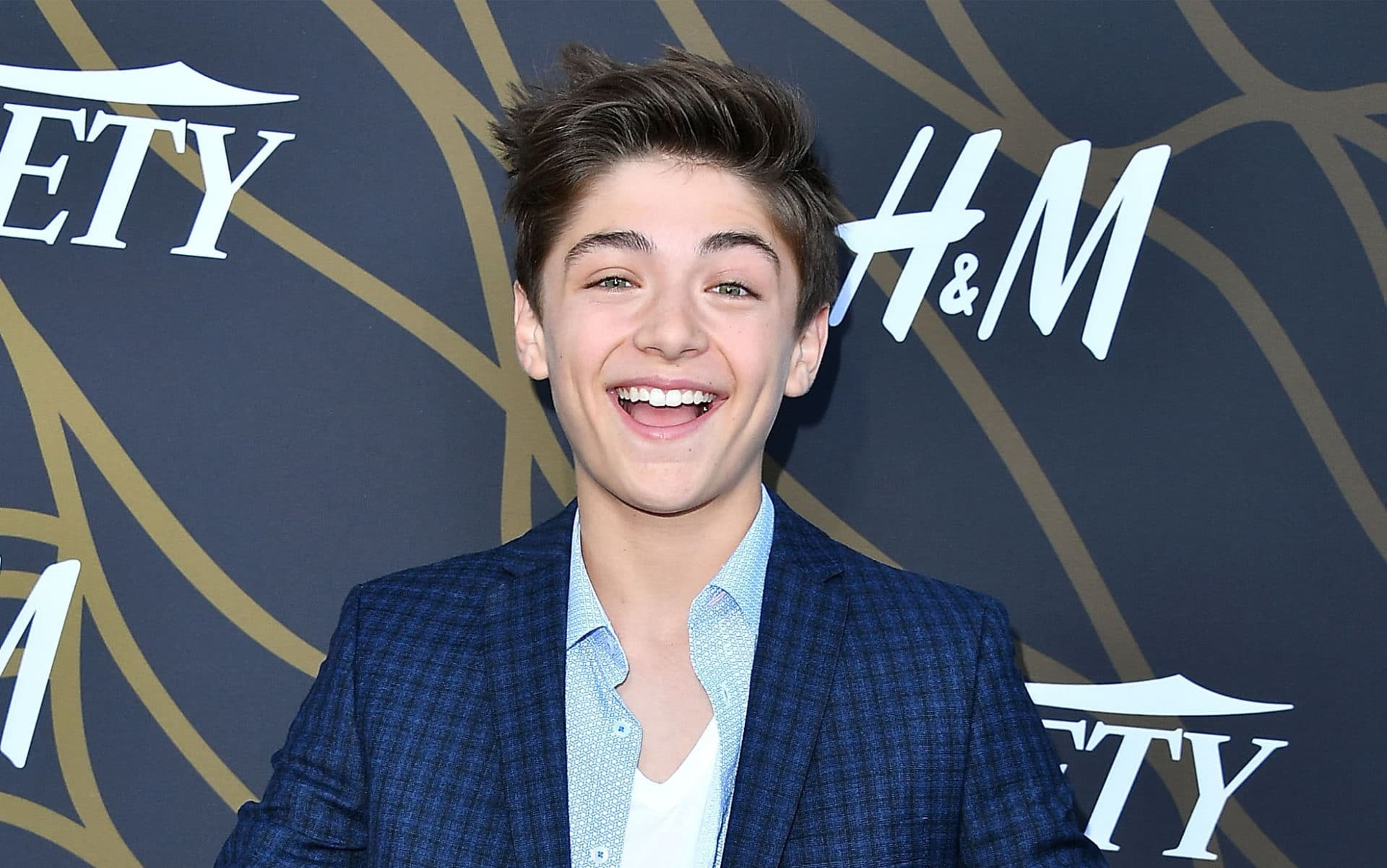 Shazam! | Asher Angel será Billy Batson no filme