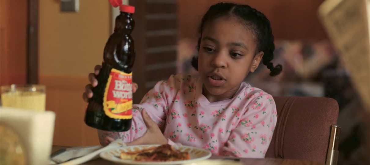 Stranger Things | Erica tem as respostas perfeitas para os tios do pavê nas datas festivas