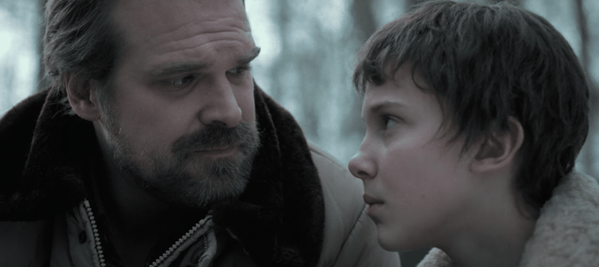 Stranger Things | Pequeno detalhe na segunda temporada conecta Hopper, sua filha e Eleven