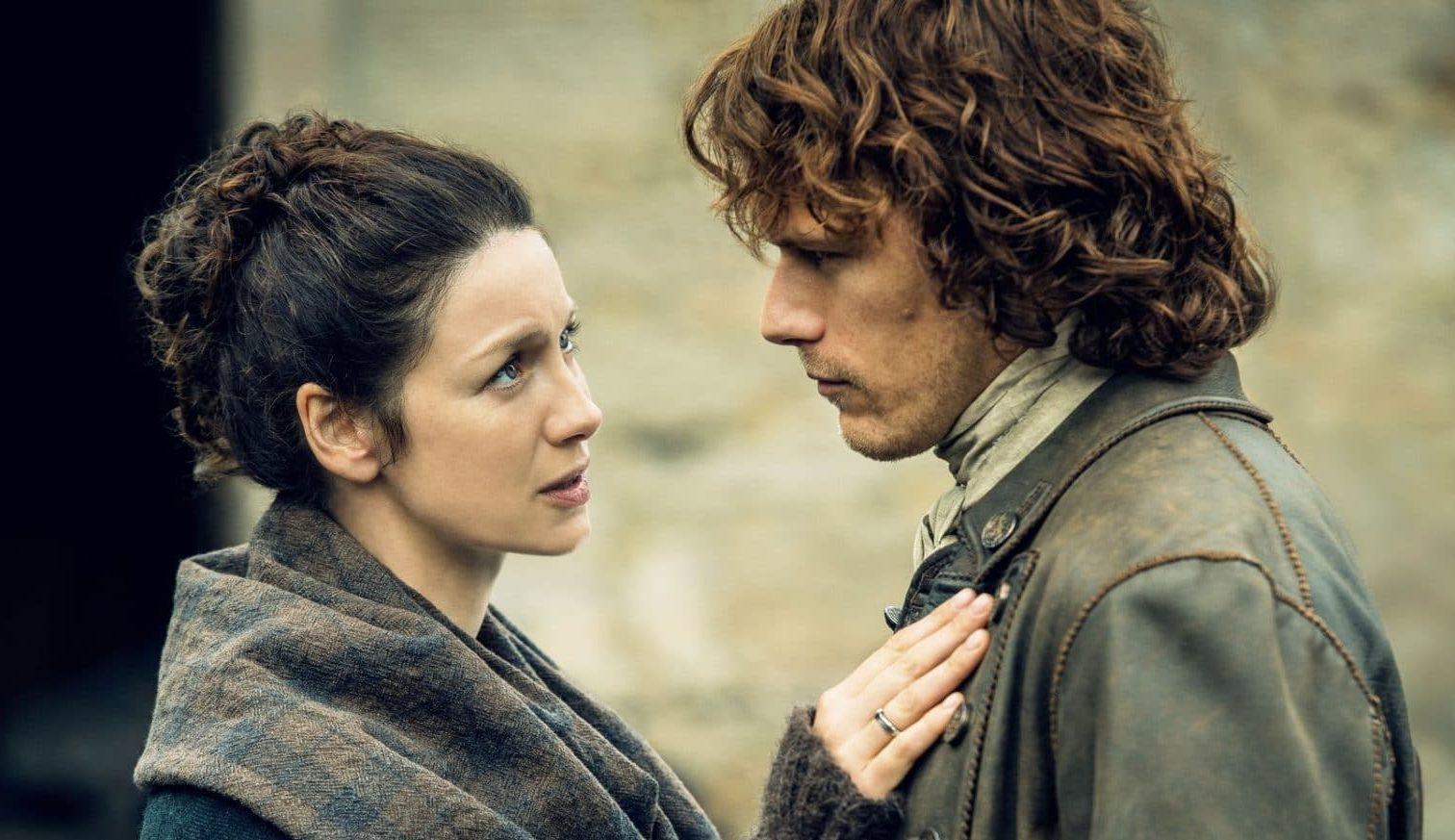Ops! Canal exibe episódio de Outlander com legendas eróticas