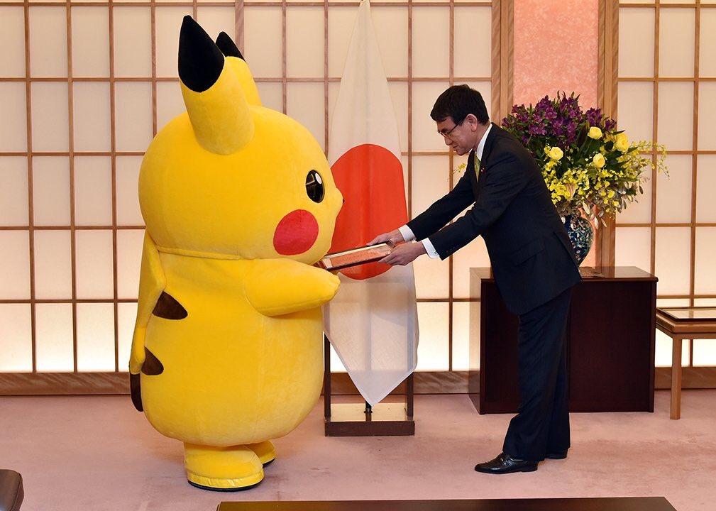 Pikachu e Hello Kitty são nomeados embaixadores (temporários) de Osaka, no Japão