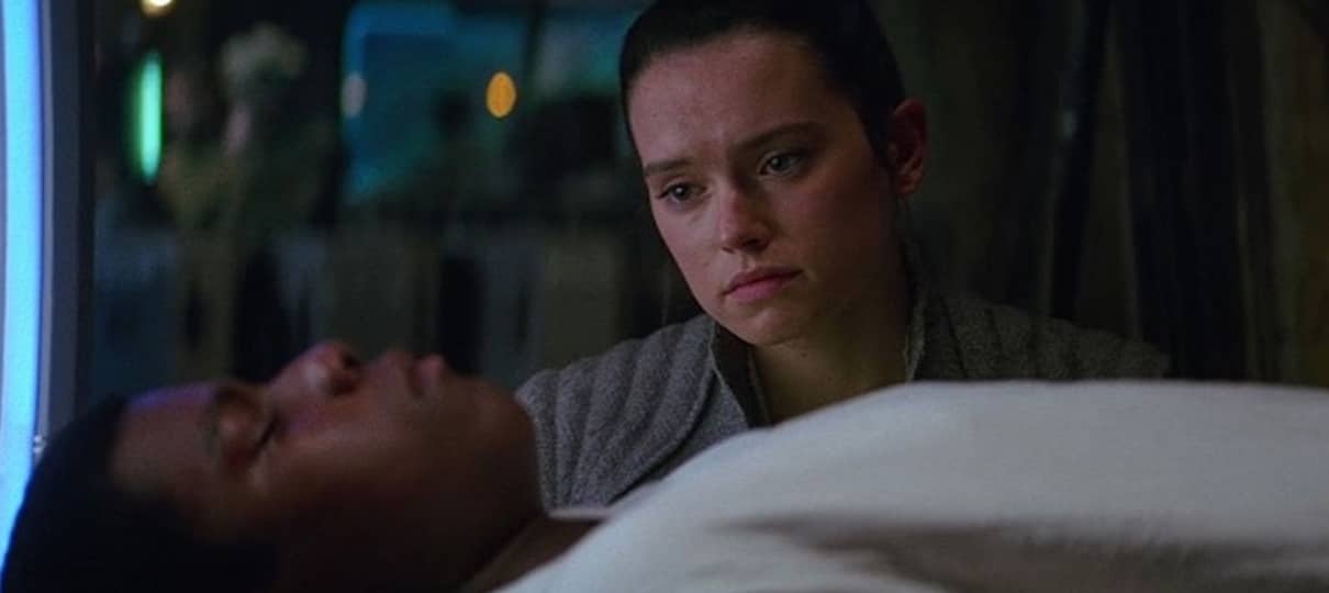 Daisy Ridley ficou nervosa por não contracenar tanto com John Boyega em Os Últimos Jedi