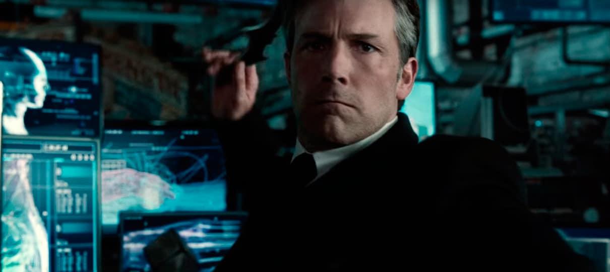 Liga da Justiça | Ben Affleck furtou um Batarang e a Warner enviou uma conta para ele
